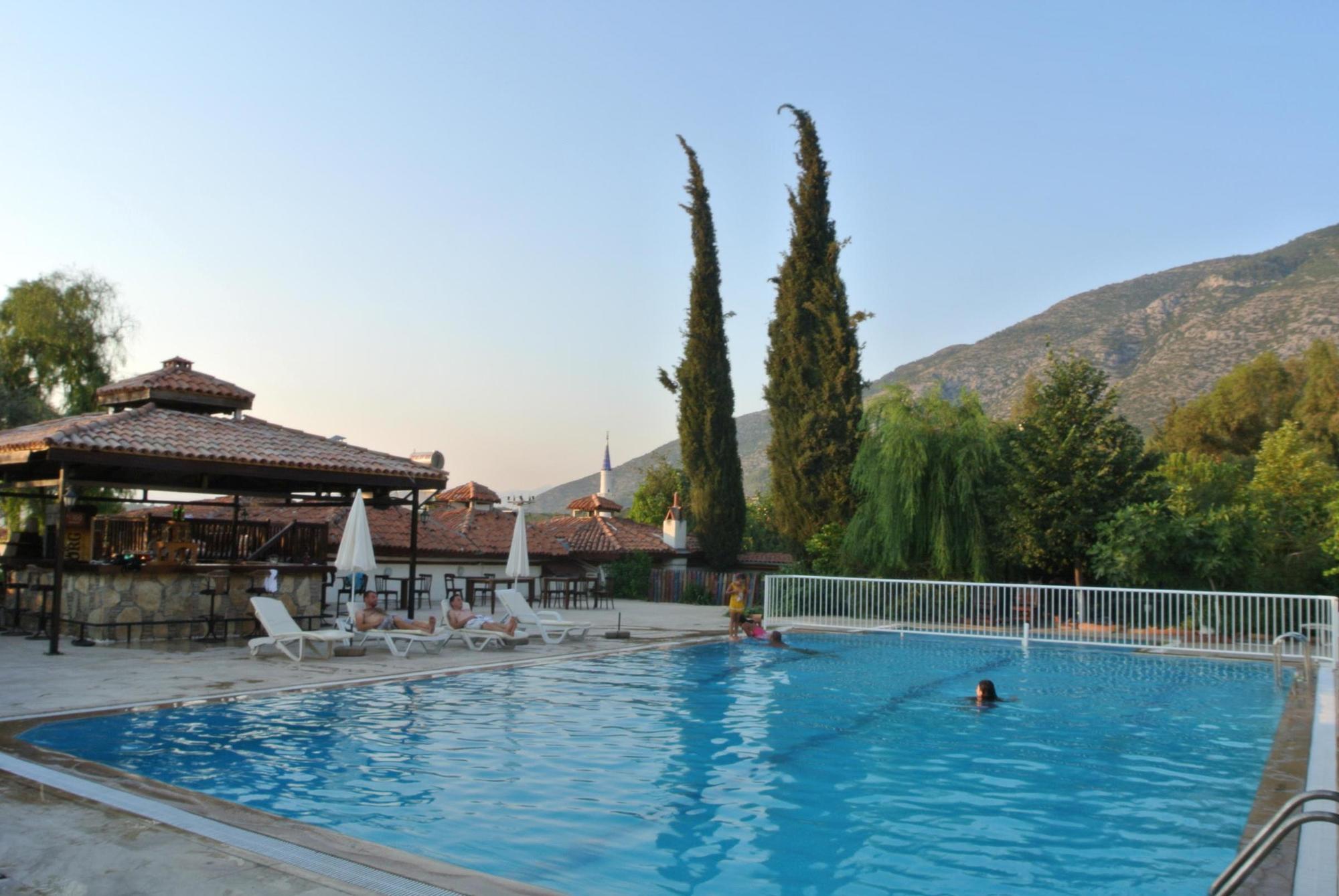 Salhan Apart Inn Hotel Олудениз Екстериор снимка